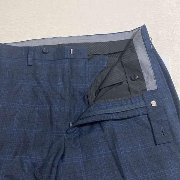 CALVIN KLEIN Men's Checkered Dress Pants - Picture 4 of 10